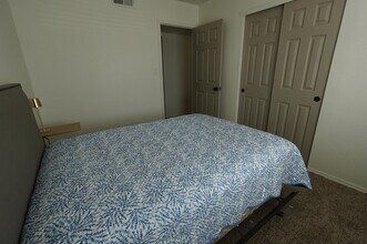 6501 Dungan St NE in Albuquerque, NM - Foto de edificio - Building Photo