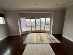 133 Cresta Vista Dr in San Francisco, CA - Building Photo - Building Photo