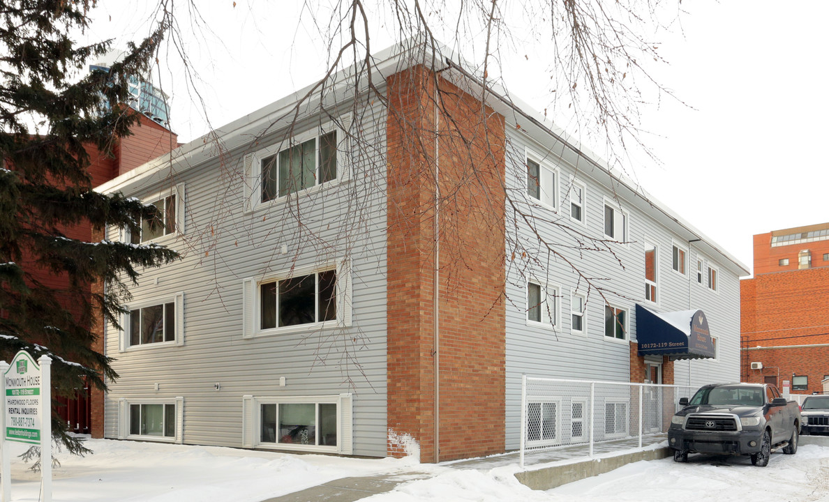 Monmouth House in Edmonton, AB - Building Photo