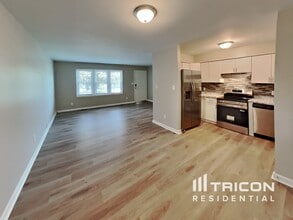 3004 Slippery Elm Dr in Raleigh, NC - Building Photo - Building Photo