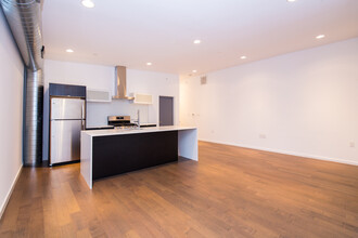 1444 N 7th St, Unit 2 in Philadelphia, PA - Building Photo - Building Photo