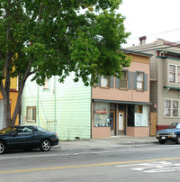 912 Marin St in Vallejo, CA - Foto de edificio - Building Photo