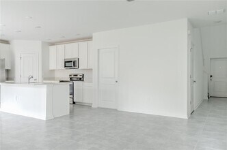 1509 Cumberland Ave in Davenport, FL - Building Photo - Building Photo