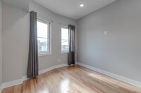 2111 Master St photo'