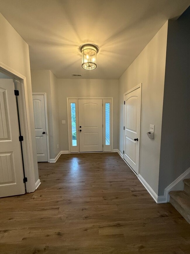 614 Lucille Dr in Lexington, KY - Building Photo - Building Photo