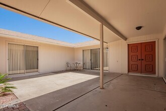 10325 W Cameo Dr in Sun City, AZ - Building Photo - Building Photo