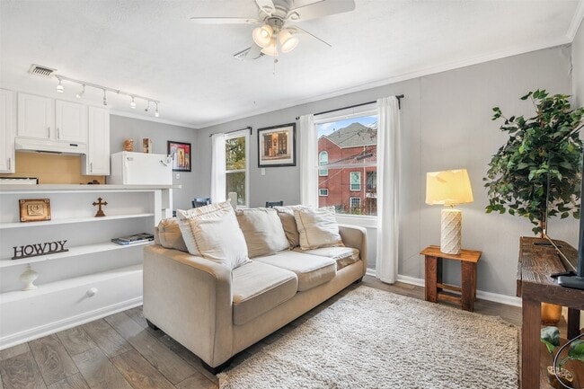 property at 1412 Michigan St
