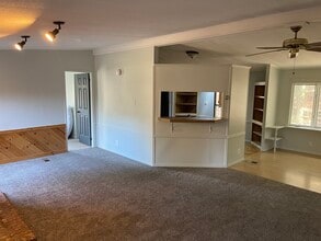 27 Deer Run Rd in Enfield, NH - Building Photo - Building Photo