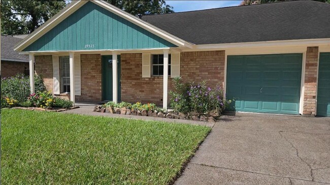 29323 Atherstone St in Spring, TX - Building Photo - Building Photo