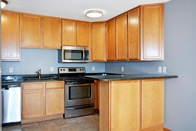 1800 La Salle Ave in Minneapolis, MN - Building Photo - Building Photo
