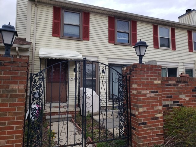 property at 38844 Golfview Dr E