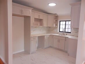 132-30 156th St in Queens, NY - Building Photo - Building Photo