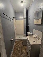 1022 Eaverson St in Jacksonville, FL - Foto de edificio - Building Photo