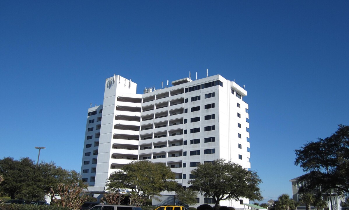 1080 St Joseph St in Carolina Beach, NC - Building Photo