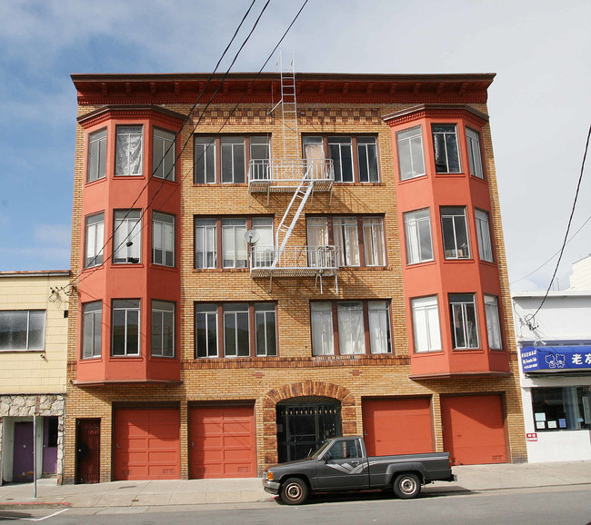 2118-2120 Clement St in San Francisco, CA - Building Photo - Building Photo