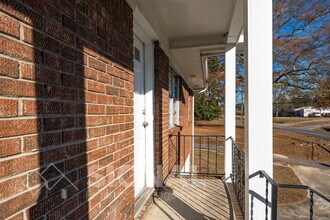 1228 Huffman Rd in Birmingham, AL - Building Photo - Building Photo