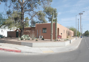 Sam Hughes 6 Plex in Tucson, AZ - Building Photo
