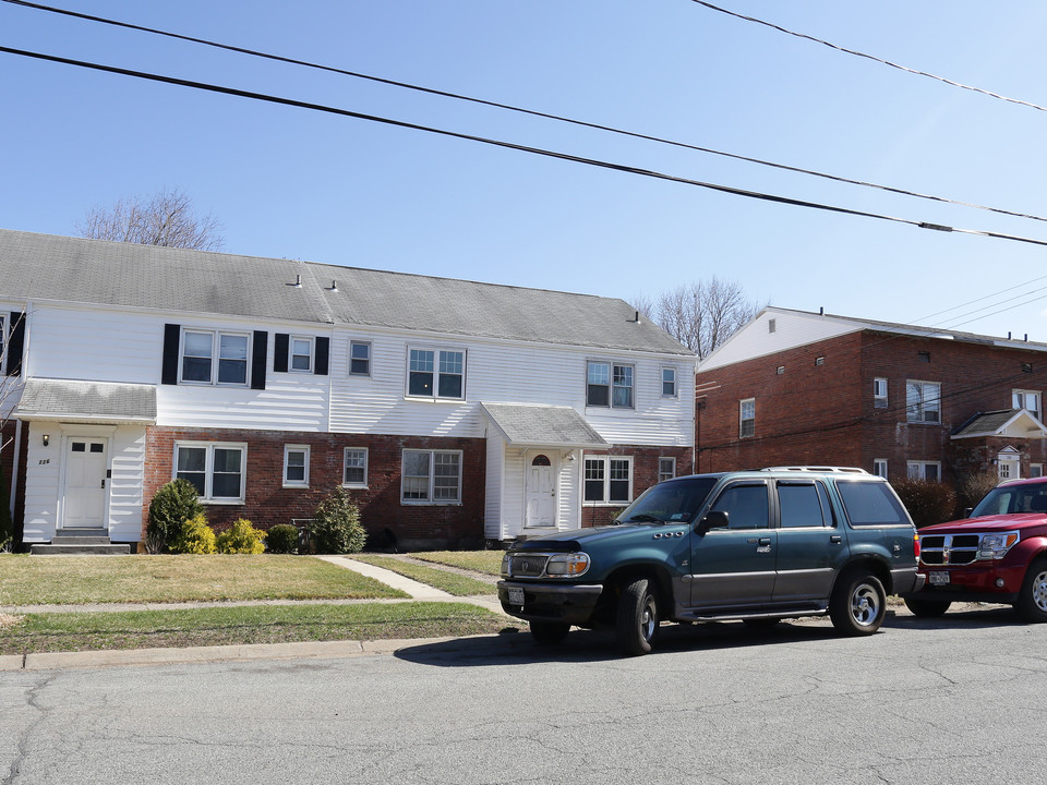 228 Jackson Ave in Schenectady, NY - Building Photo