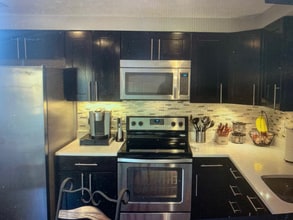 8606 Hamilton Ct in Manassas Park, VA - Building Photo - Building Photo
