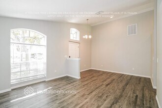 30939 Stone Arch Ave in Wesley Chapel, FL - Foto de edificio - Building Photo