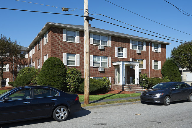 HADLEY PARK APARTMENTS in Lowell, MA - Building Photo - Building Photo