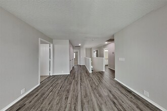 14906 Sugarhollow Dr in Sugar Land, TX - Building Photo - Building Photo