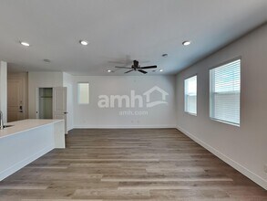 5863 Vaes Dothrak St in Las Vegas, NV - Building Photo - Building Photo