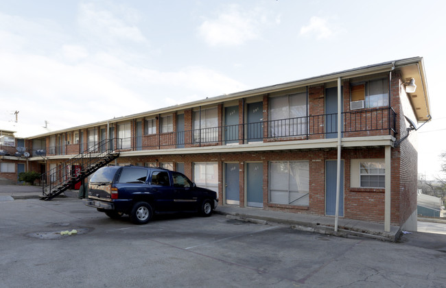 Marsala Apartments in Dallas, TX - Foto de edificio - Building Photo