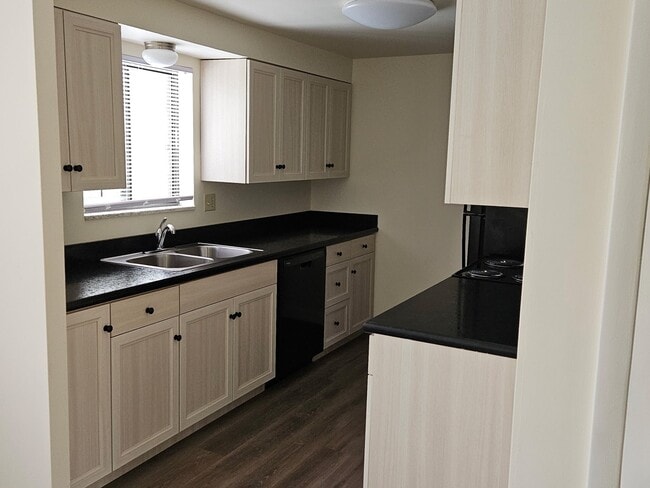 property at 3807 Logan Ferry Rd