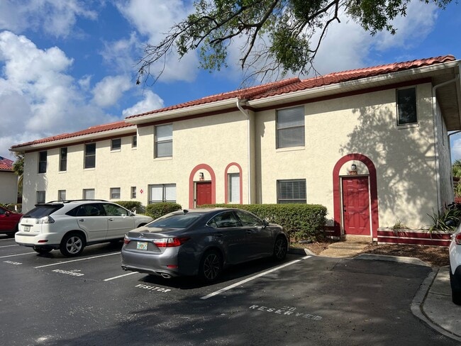 property at 1600 Bending Brk Wy