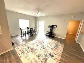 6490 Aragon Way in Ft. Myers, FL - Building Photo - Building Photo