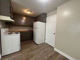 327 Mathews St in Fort Collins, CO - Building Photo