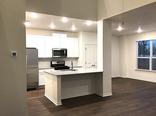 2708 Geronimo Creek in New Braunfels, TX - Building Photo - Building Photo