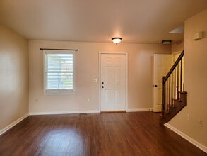 390 Acorn Cir in Lebanon, PA - Building Photo - Building Photo