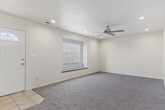 353 N 360 W in Clearfield, UT - Building Photo - Building Photo