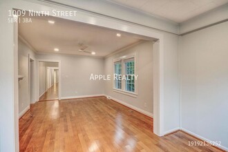 1009 9th St in Durham, NC - Building Photo - Building Photo