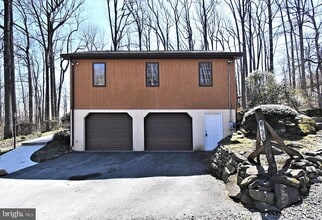 306 Cedar Hill Rd in Birdsboro, PA - Building Photo - Building Photo