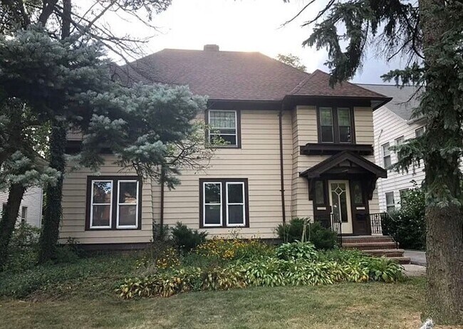 property at 2125 Coventry Rd