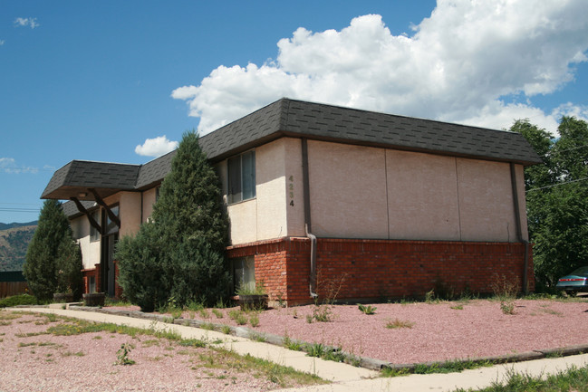 4234 Forest Hill Rd in Colorado Springs, CO - Building Photo - Building Photo