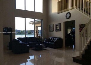 6105 SW 192nd Ave in Fort Lauderdale, FL - Building Photo - Building Photo