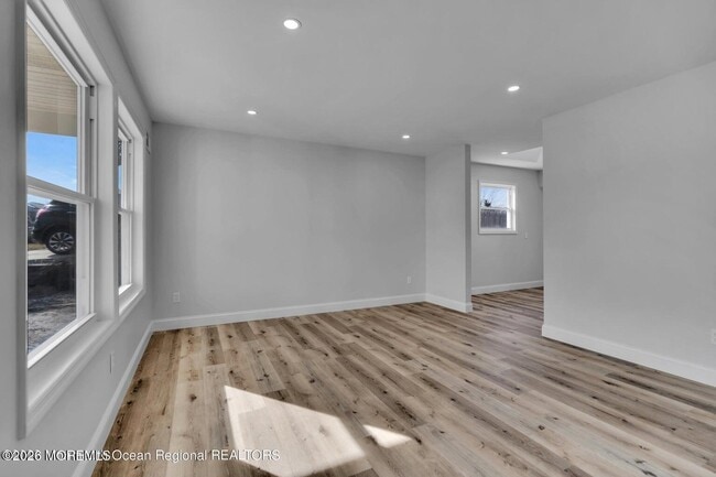 152 Windward Dr in Barnegat Township, NJ - Building Photo - Building Photo