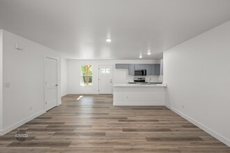 6850 W Lilly Pad Cir in Wasilla, AK - Building Photo - Building Photo