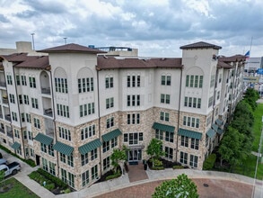 District at Memorial in Houston, TX - Building Photo - Building Photo