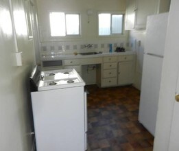 Sanborn Place Apartments in Salinas, CA - Building Photo - Interior Photo