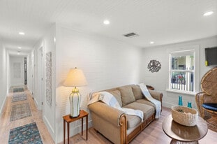 3477 Hibiscus St in Miami, FL - Building Photo