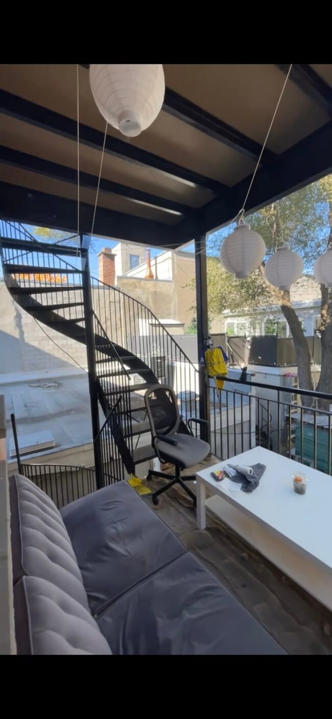 property at 4409 Saint Laurent Boul