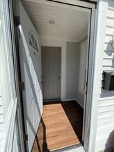 2 Hough St in Dover, NH - Foto de edificio - Building Photo