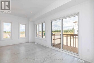 22 Haven Ln in Barrie, ON - Building Photo - Building Photo