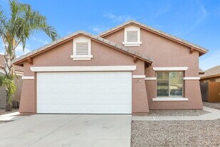 1977 W Vineyard Plains Dr in Queen Creek, AZ - Building Photo