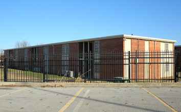 Trinity Trails Apartments in Tulsa, OK - Building Photo - Building Photo